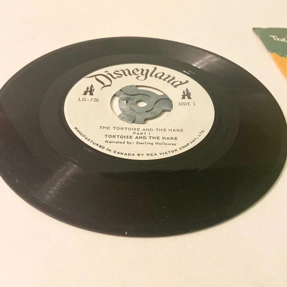 Vintage 1961 Walt Disneys The Tortoise and the Hare 45 Record with Sleeve - Picture 8 of 14